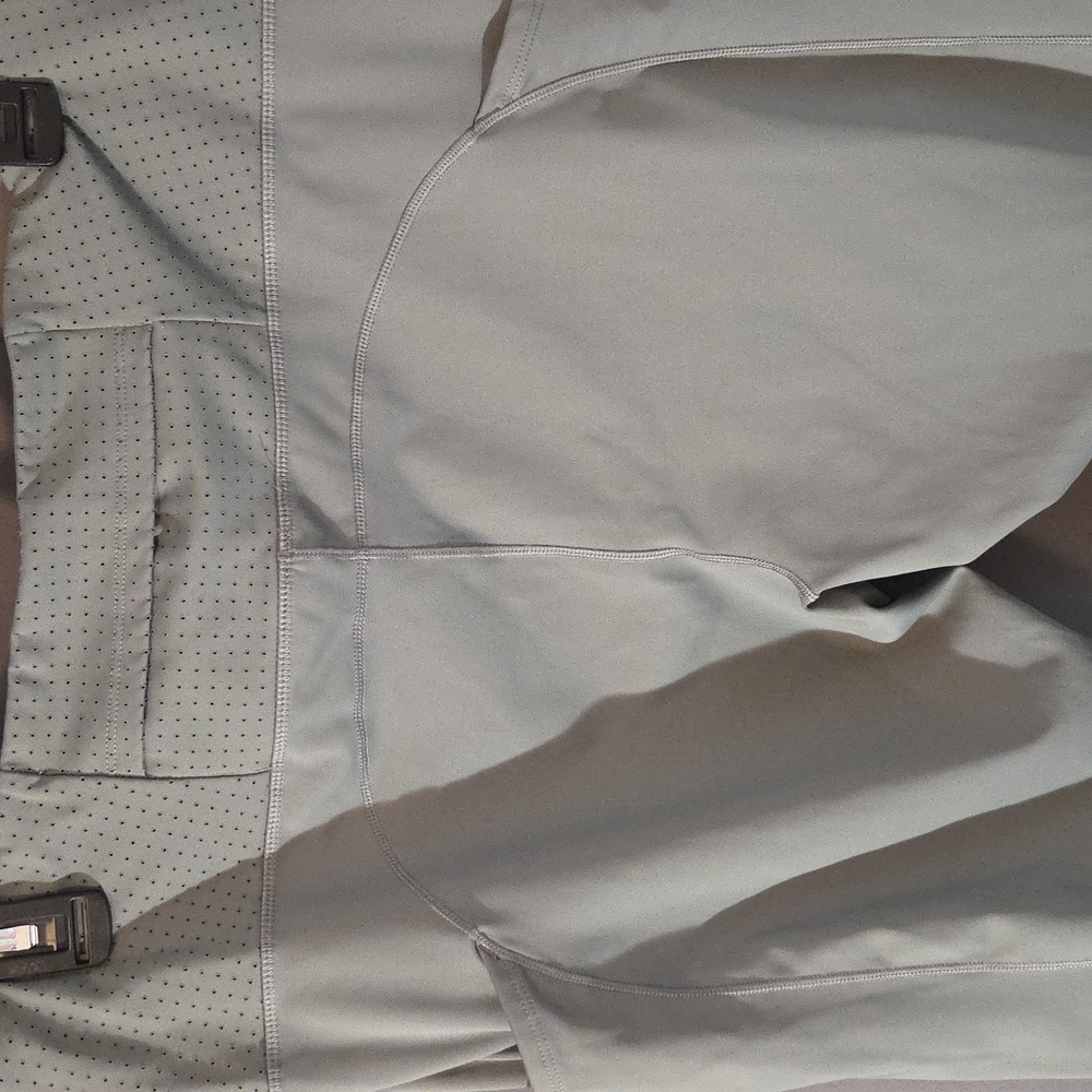 Brooks Gray Performance Leggings - image 2